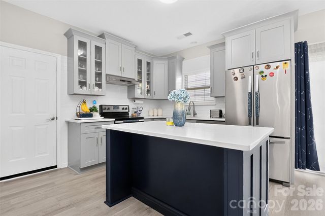 1811 Jeffrey Bryan Drive, Charlotte, NC 28213
