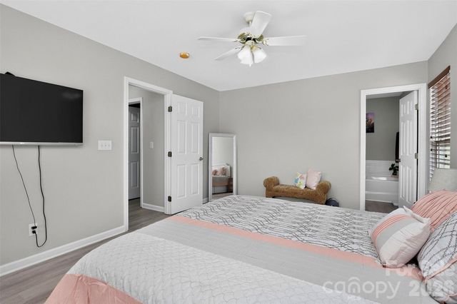 1811 Jeffrey Bryan Drive, Charlotte, NC 28213