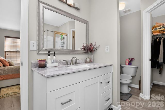 1811 Jeffrey Bryan Drive, Charlotte, NC 28213