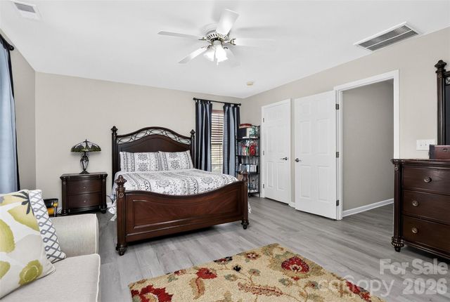 1811 Jeffrey Bryan Drive, Charlotte, NC 28213