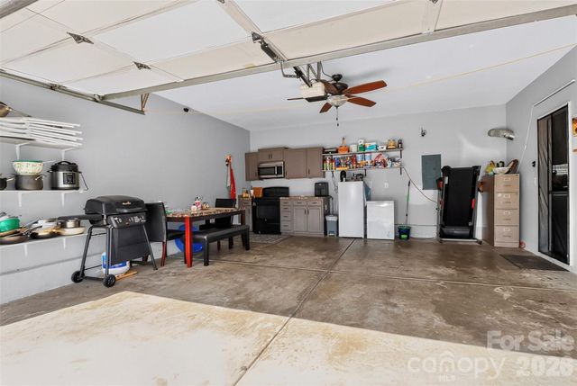 1811 Jeffrey Bryan Drive, Charlotte, NC 28213