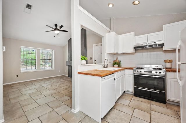 4303 Creek Ledge B-1, Austin, TX 78731