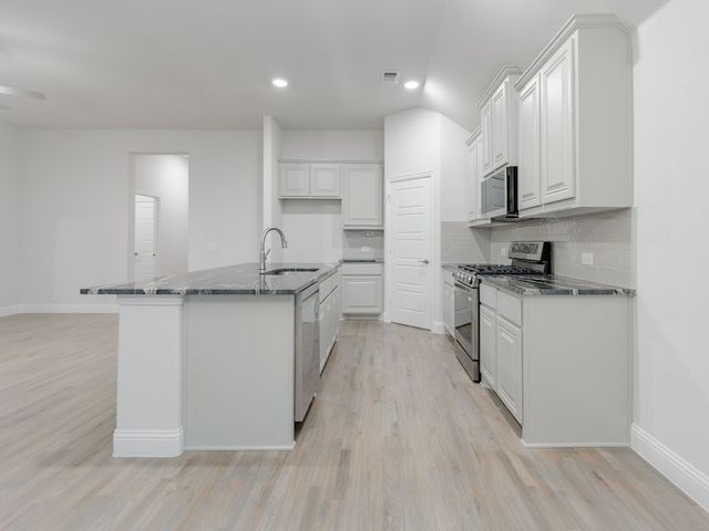 159 Winterwood Drive, Lavon, TX 75166