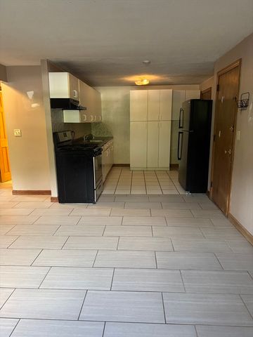 428 Great Rd 6, Acton, MA 01720