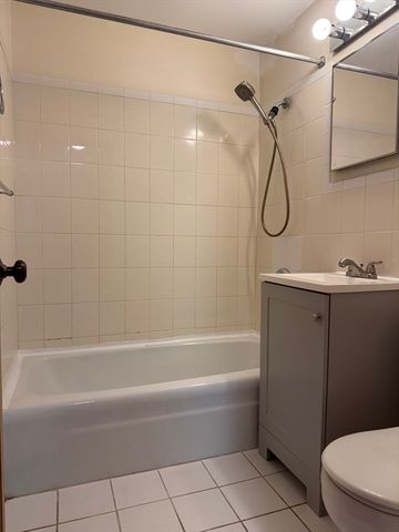 428 Great Rd 6, Acton, MA 01720