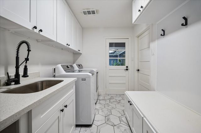 9103 Timberside Drive, Houston, TX 77025