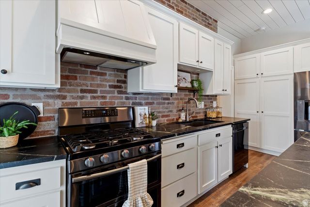 87 E 100 S, Kaysville, UT 84037