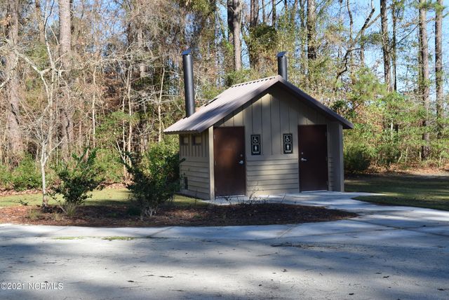 185 Finch Lane, New Bern, NC 28560