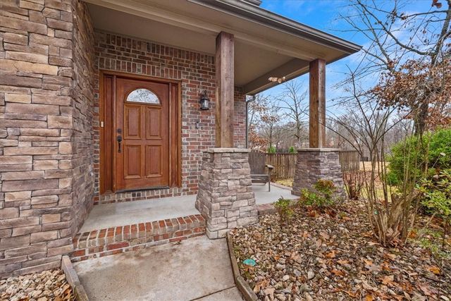 8954 Pikes Peak Road, Rogers, AR 72756