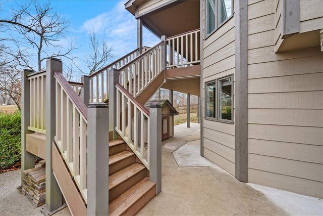 8954 Pikes Peak Road, Rogers, AR 72756