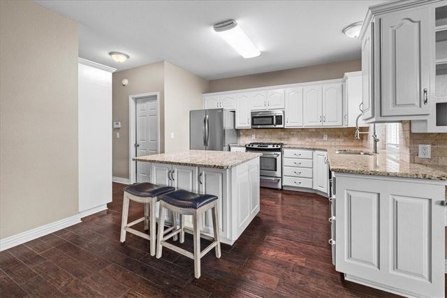 8954 Pikes Peak Road, Rogers, AR 72756