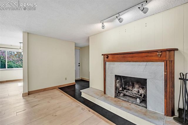 1624 Cheyenne Boulevard, Colorado Springs, CO 80906