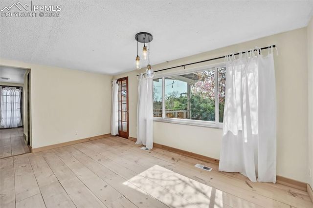 1624 Cheyenne Boulevard, Colorado Springs, CO 80906