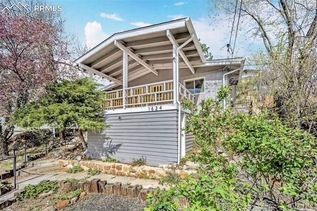 1624 Cheyenne Boulevard, Colorado Springs, CO 80906