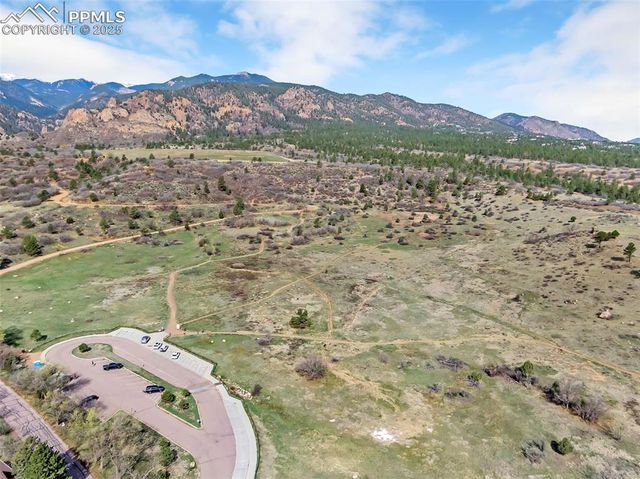 1624 Cheyenne Boulevard, Colorado Springs, CO 80906