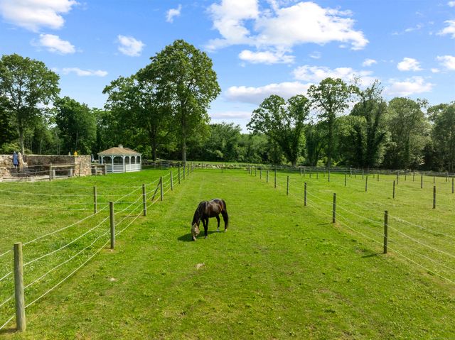 1189 Pequot Trail, Stonington, CT 06378