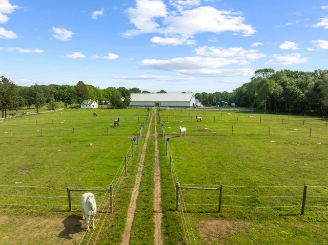 1189 Pequot Trail, Stonington, CT 06378