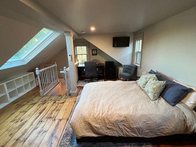 32 Buffum St 1, Salem, MA 01970