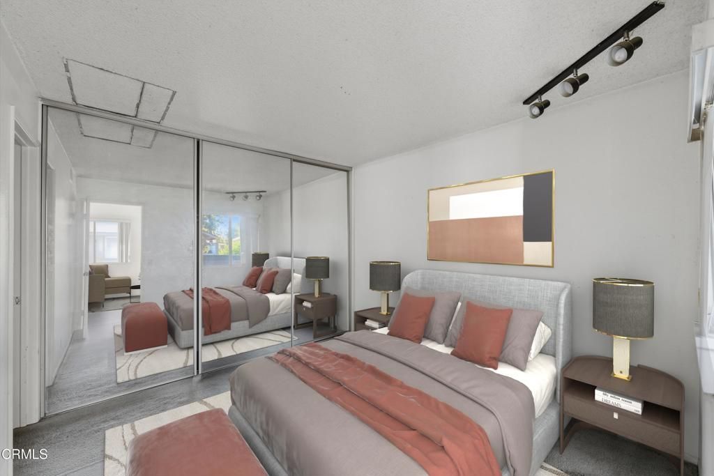 Image 17 of property listing at 4561 Alamo Street F, Simi Valley, CA 93063