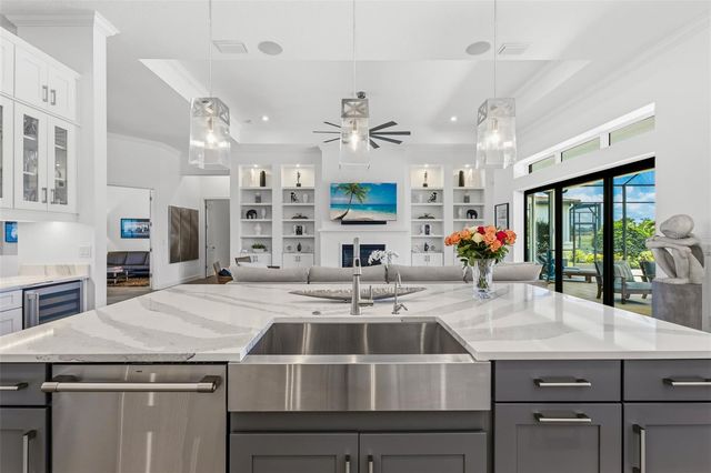 15016 DERNA TERRACE, Bradenton, FL 34211