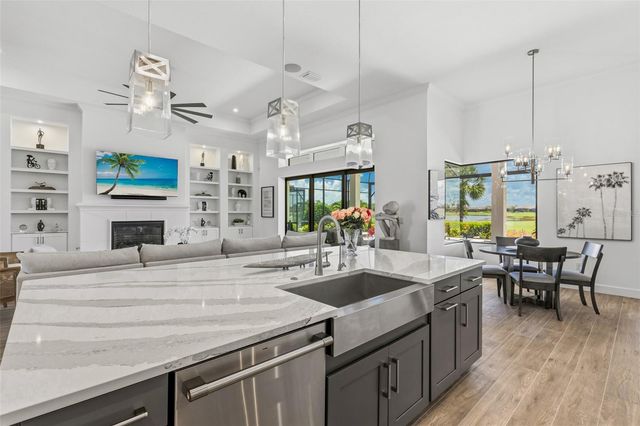 15016 DERNA TERRACE, Bradenton, FL 34211