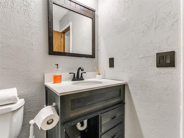 7916 Chukar Road, Yukon, OK 73099