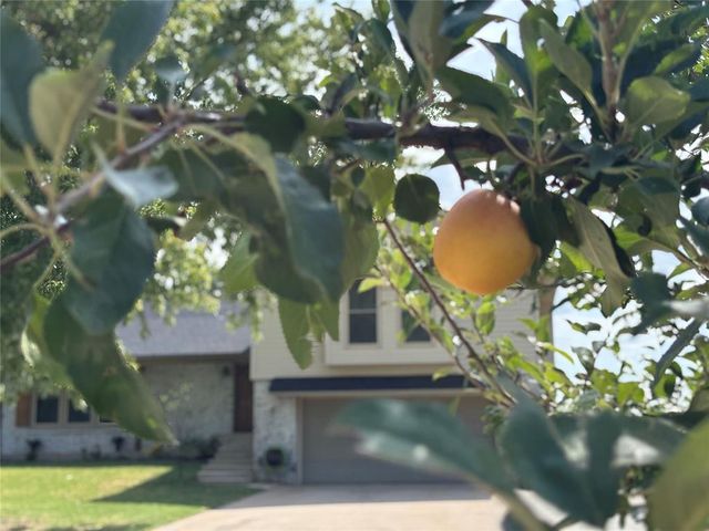 7916 Chukar Road, Yukon, OK 73099