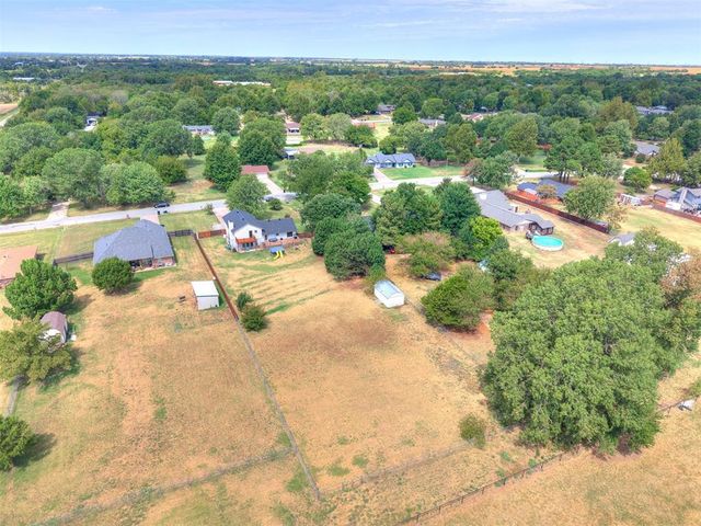 7916 Chukar Road, Yukon, OK 73099