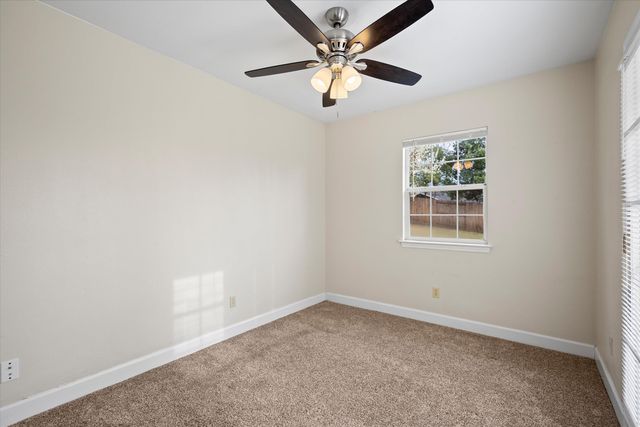 451 Palisades Dr, Chico, CA 95928