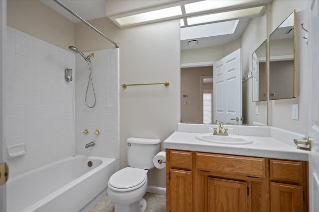 451 Palisades Dr, Chico, CA 95928