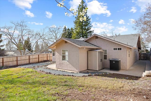 451 Palisades Dr, Chico, CA 95928
