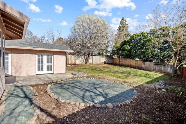 451 Palisades Dr, Chico, CA 95928