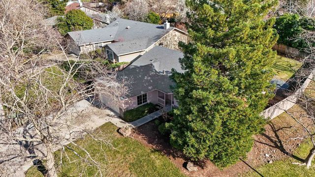 451 Palisades Dr, Chico, CA 95928