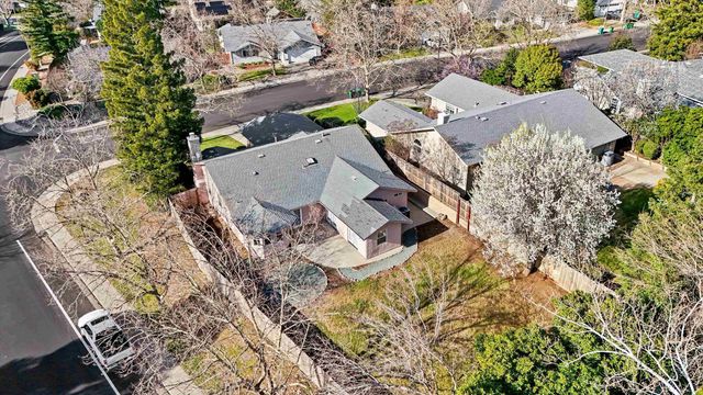 451 Palisades Dr, Chico, CA 95928