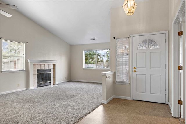 451 Palisades Dr, Chico, CA 95928