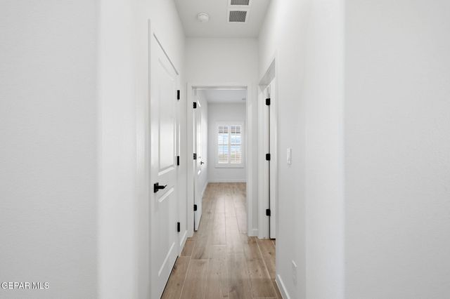 708 Cedarwood Avenue, Horizon City, TX 79928