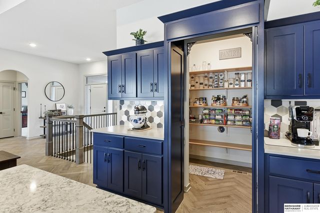 10233 Caspian Drive, Papillion, NE 68046