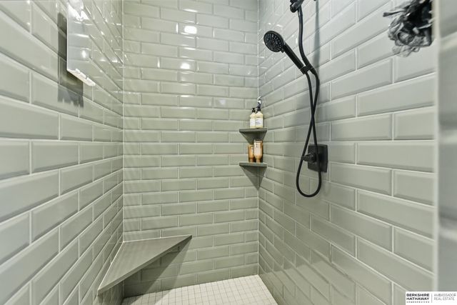 10233 Caspian Drive, Papillion, NE 68046