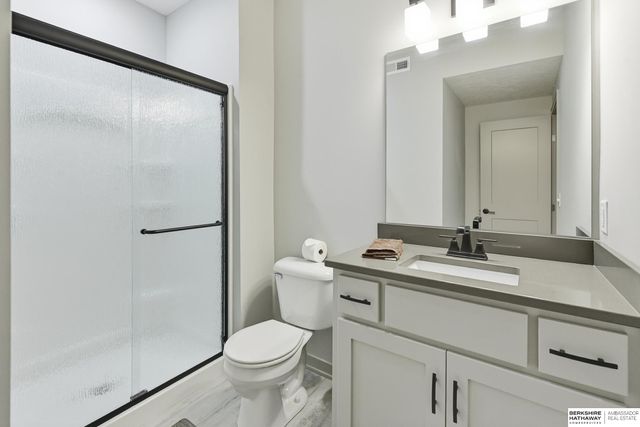 10233 Caspian Drive, Papillion, NE 68046