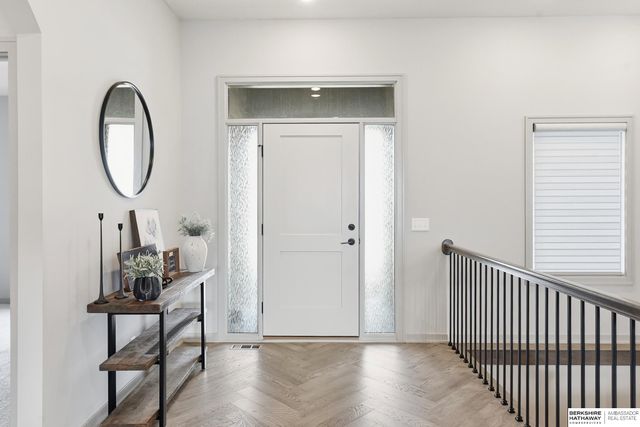 10233 Caspian Drive, Papillion, NE 68046