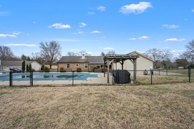 100 Cardinal Hill Rd, Shelbyville, TN 37160