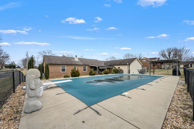 100 Cardinal Hill Rd, Shelbyville, TN 37160