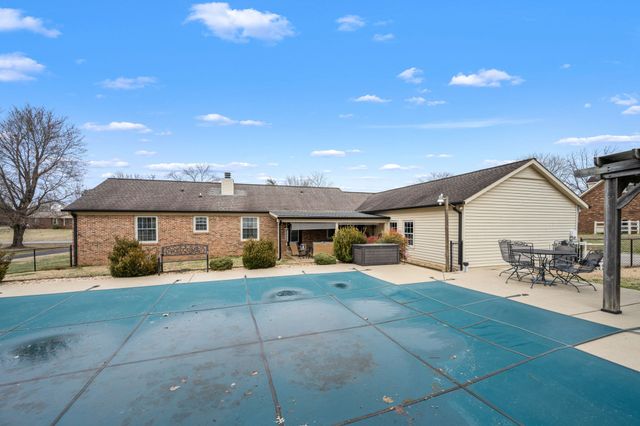 100 Cardinal Hill Rd, Shelbyville, TN 37160