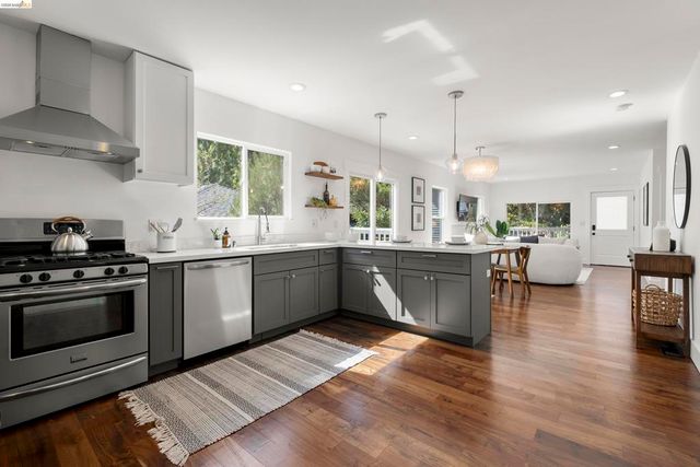 3920 3920 Edgemoor Pl, Oakland, CA 94605