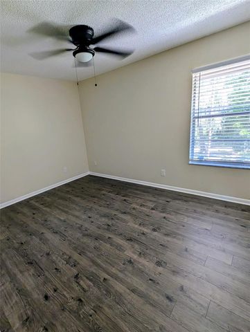 3205 DEER COURT, Brandon, FL 33511