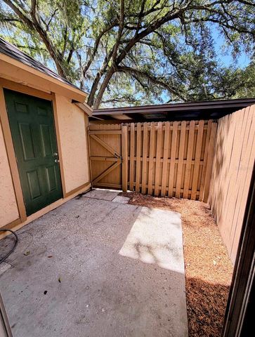 3205 DEER COURT, Brandon, FL 33511