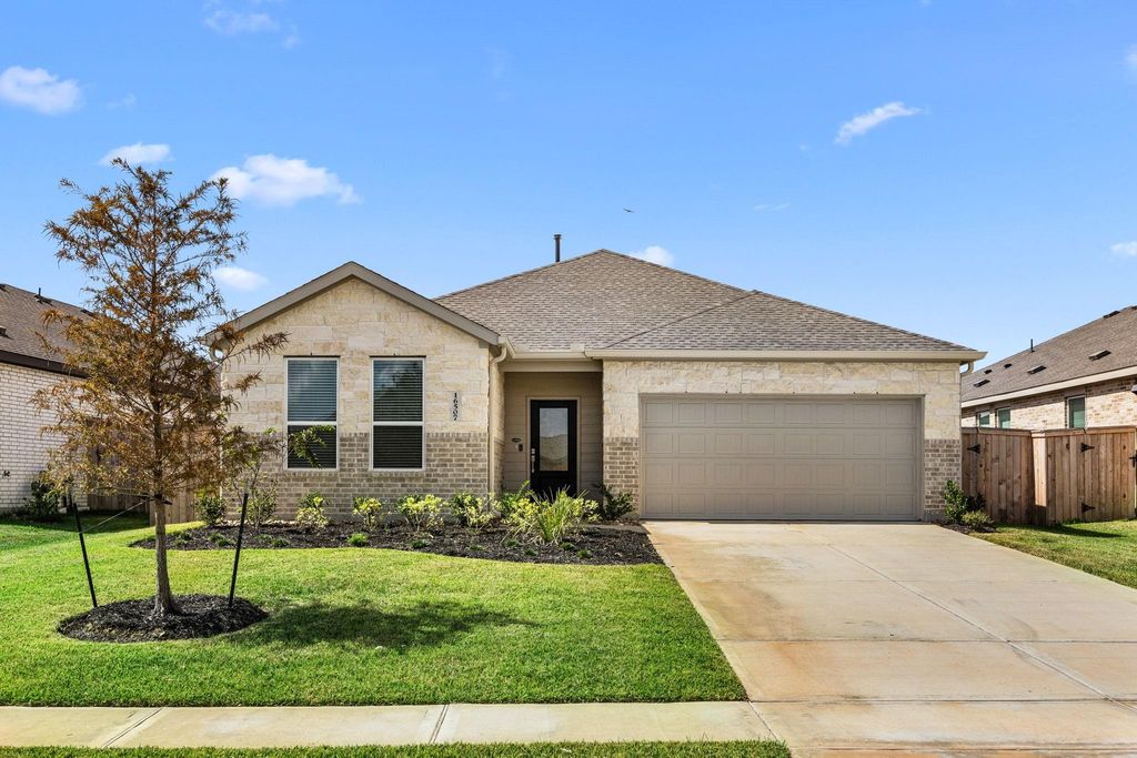 16507 Mesquite Field Drive, Hockley, TX 77447