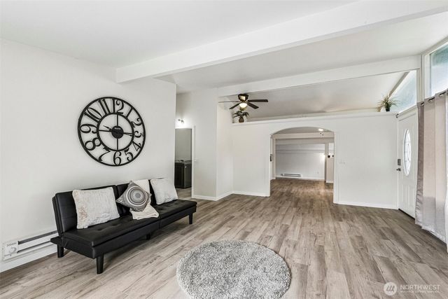 13039 24th Avenue S, Seattle, WA 98168