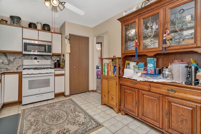 2750 shelly Lane, Aurora, IL 60504