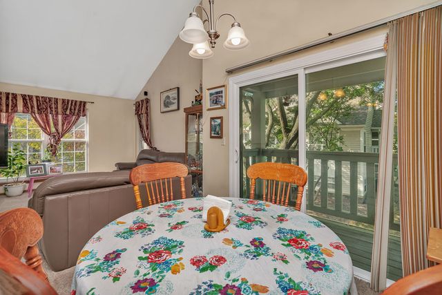 2750 shelly Lane, Aurora, IL 60504